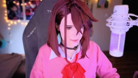 Snapshot of _mariko_ chatting on 02/27/25, 02:32 Mariko online show from 02/27/25, 02:32