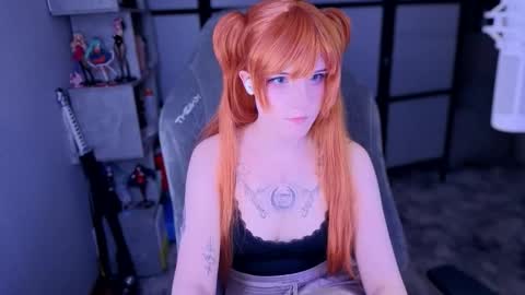 Snapshot of _mariko_ chatting on 10/30/25, 03:13 Mariko online show from 10/30/25, 03:13