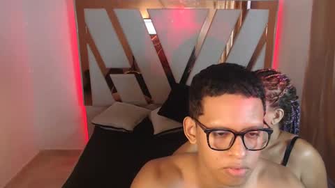 Snapshot of _mark_coral chatting on 01/29/25, 10:43 mark and coral online show from 01/29/25, 10:43