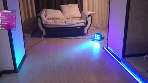  Gwen  online show from 12/04/24, 10:08