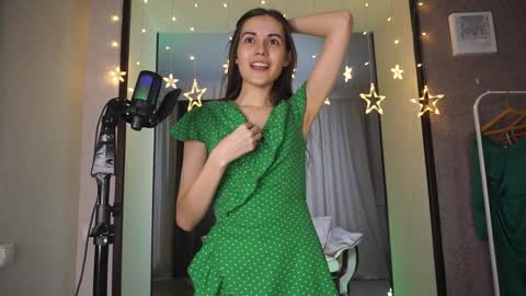  Gwen  online show from 12/07/24, 10:06