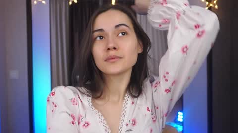  Gwen  online show from 12/13/24, 05:54