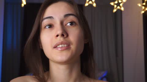  Gwen  online show from 12/16/24, 01:53