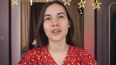  Gwen  online show from 12/18/24, 08:03