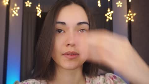  Gwen  online show from 12/24/24, 08:27