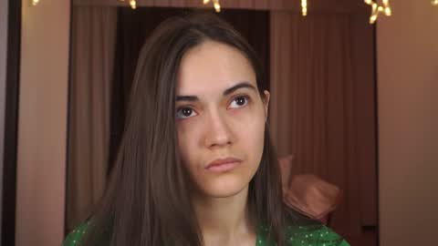  Gwen  online show from 12/28/24, 08:25