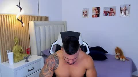 _matthew_santos_ online show from 04/10/26, 01:55