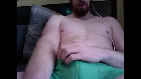 Snapshot of _maverick1985_ chatting on 03/09/25, 10:52 _maverick1985_ online show from 03/09/25, 10:52