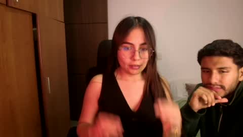max and abby online show from 06/12/26, 02:32