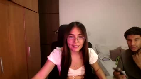 max and abby online show from 06/19/26, 03:00