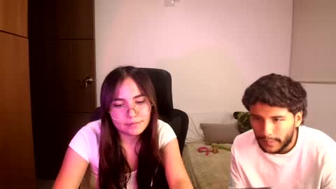 max and abby online show from 07/16/26, 01:44