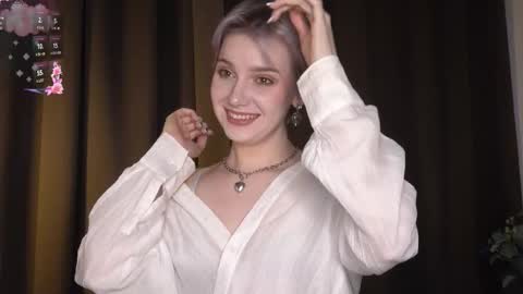 Elva and Kate  online show from 12/19/25, 08:10