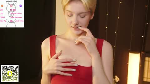 Elva and Kate  online show from 05/31/26, 06:31