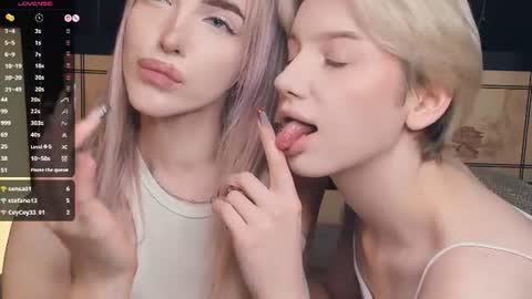 Elva and Kate  online show from 07/11/26, 06:27