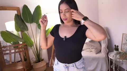 Megan online show from 11/04/25, 07:35