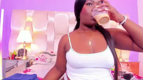 Snapshot of _megan_lovitz_ chatting on 03/08/25, 01:03 _megan_lovitz_ online show from 03/08/25, 01:03