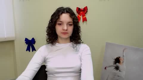 Susie online show from 02/23/25, 06:49