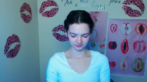 Susie online show from 03/18/26, 07:22