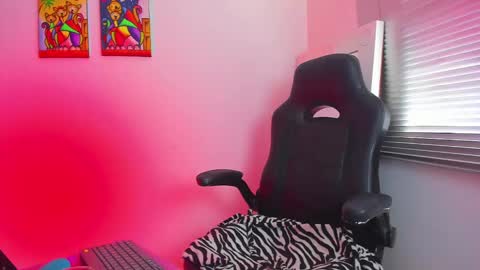 Juli online show from 01/24/25, 02:41