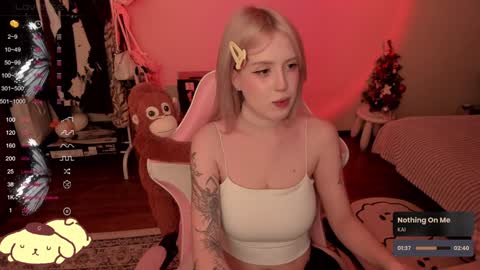 Snapshot of _meowmiko__ chatting on 01/11/25, 08:43 miko3 online show from 01/11/25, 08:43