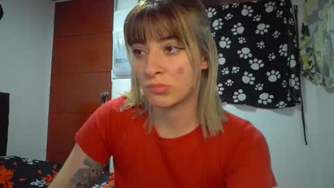 Mia-foster online show from 04/05/26, 10:07