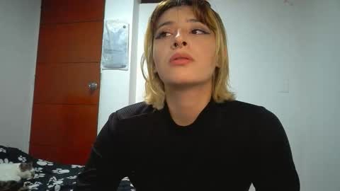 Snapshot of _mia_foster1 chatting on 05/04/26, 08:16 Mia-foster online show from 05/04/26, 08:16