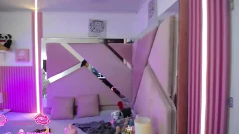  Mia  online show from 01/19/26, 12:31