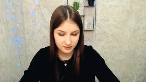 Snapshot of _miaangel_ chatting on 02/22/25, 02:52 Mia online show from 02/22/25, 02:52