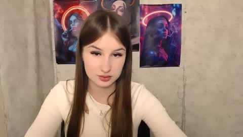 Snapshot of _miaangel_ chatting on 09/18/25, 01:24 Mia online show from 09/18/25, 01:24