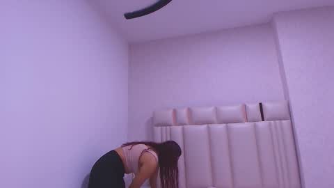 Mia  online show from 02/14/26, 11:51