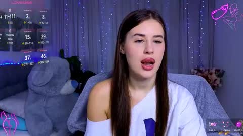 Milana online show from 10/07/25, 09:01