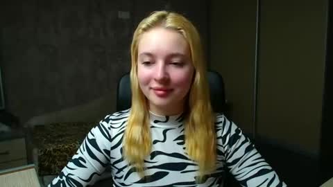 Melanie online show from 12/16/25, 06:40