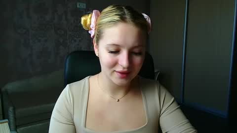 Melanie online show from 05/12/26, 07:16
