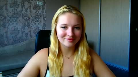 Snapshot of _mila_la_ chatting on 07/02/26, 09:26 Melanie online show from 07/02/26, 09:26