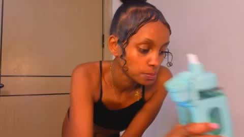 Mimi online show from 04/12/26, 02:33