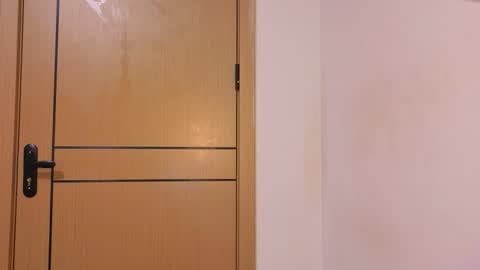 Mimi online show from 04/17/26, 02:14