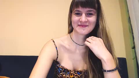 Snapshot of _minnie_boo_ chatting on 12/10/24, 10:38 Boo online show from 12/10/24, 10:38