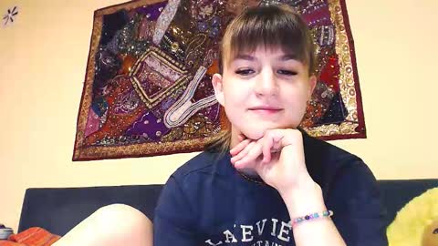 Snapshot of _minnie_boo_ chatting on 09/19/25, 06:41 Boo online show from 09/19/25, 06:41