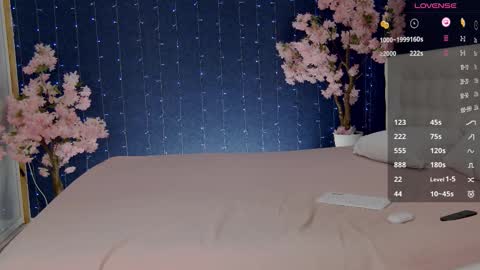 Victoria online show from 10/24/25, 04:25