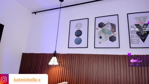 Mishelle online show from 04/11/26, 07:45