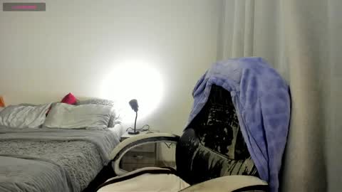 _miss_coco_ online show from 04/01/26, 11:57