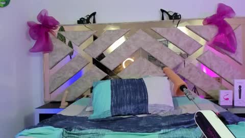 Khloe  online show from 01/14/25, 10:55