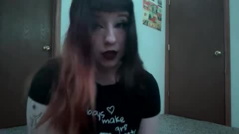 _miss_marie_ online show from 11/18/25, 08:46