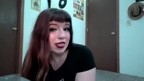 _miss_marie_ online show from 11/19/25, 09:48