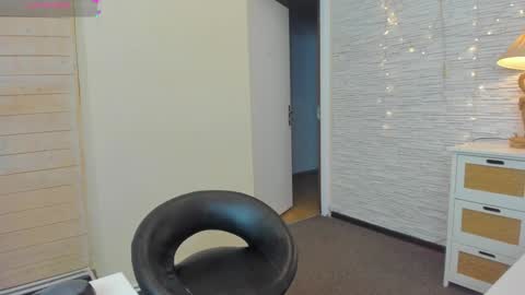 Snapshot of _mistyfox chatting on 01/25/25, 02:58 Misty online show from 01/25/25, 02:58