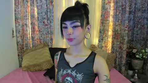 Snapshot of _mizuki chatting on 01/17/25, 05:51 mizuki online show from 01/17/25, 05:51