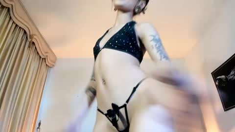 Snapshot of _mizuki chatting on 02/24/25, 06:26 mizuki online show from 02/24/25, 06:26