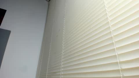 _molly_rosse_ online show from 12/16/25, 12:32