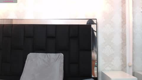 Snapshot of _mollyy chatting on 01/17/25, 07:38 Molly online show from 01/17/25, 07:38