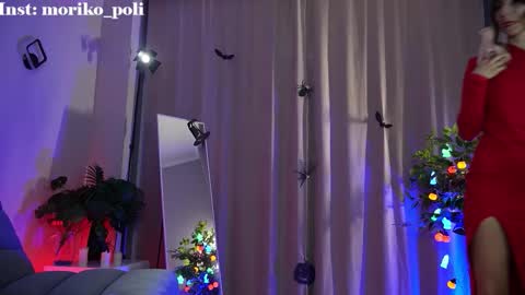 Snapshot of _moriko_ chatting on 10/31/25, 04:52 Moriko online show from 10/31/25, 04:52